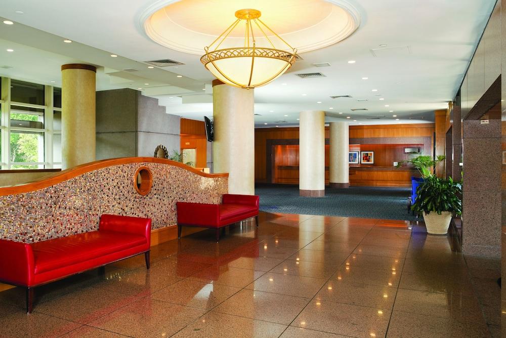 Doubletree By Hilton Tulsa At Warren Place Interior photo